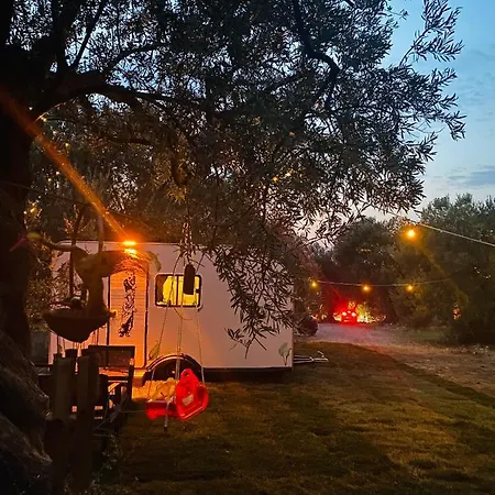 Kemping Caravan Dikili