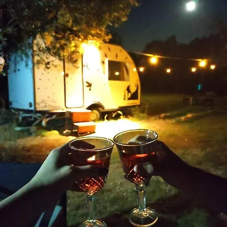 Caravan *