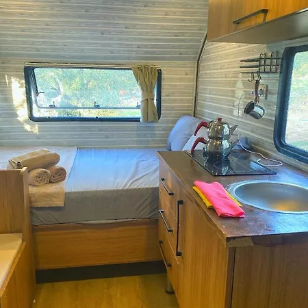 Caravan Campsite *